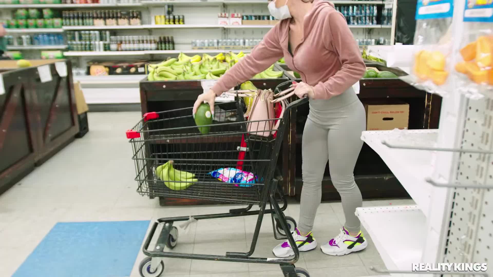 RKPrime 22 03 21 Leila Larocco Grocery Run XXX 1080p HEVC x265 PRT XvX