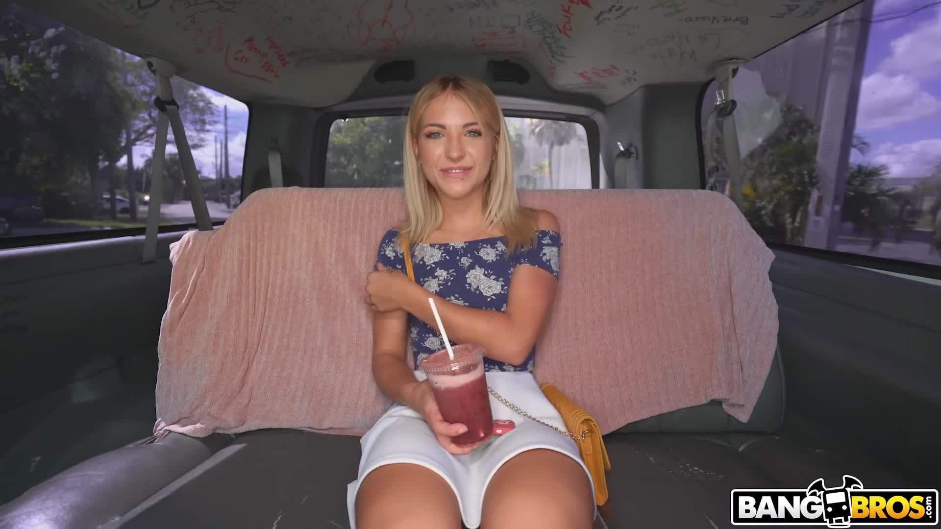 BangBus 22 11 30 Emma Bugg XXX 1080p HEVC x265 PRT XvX