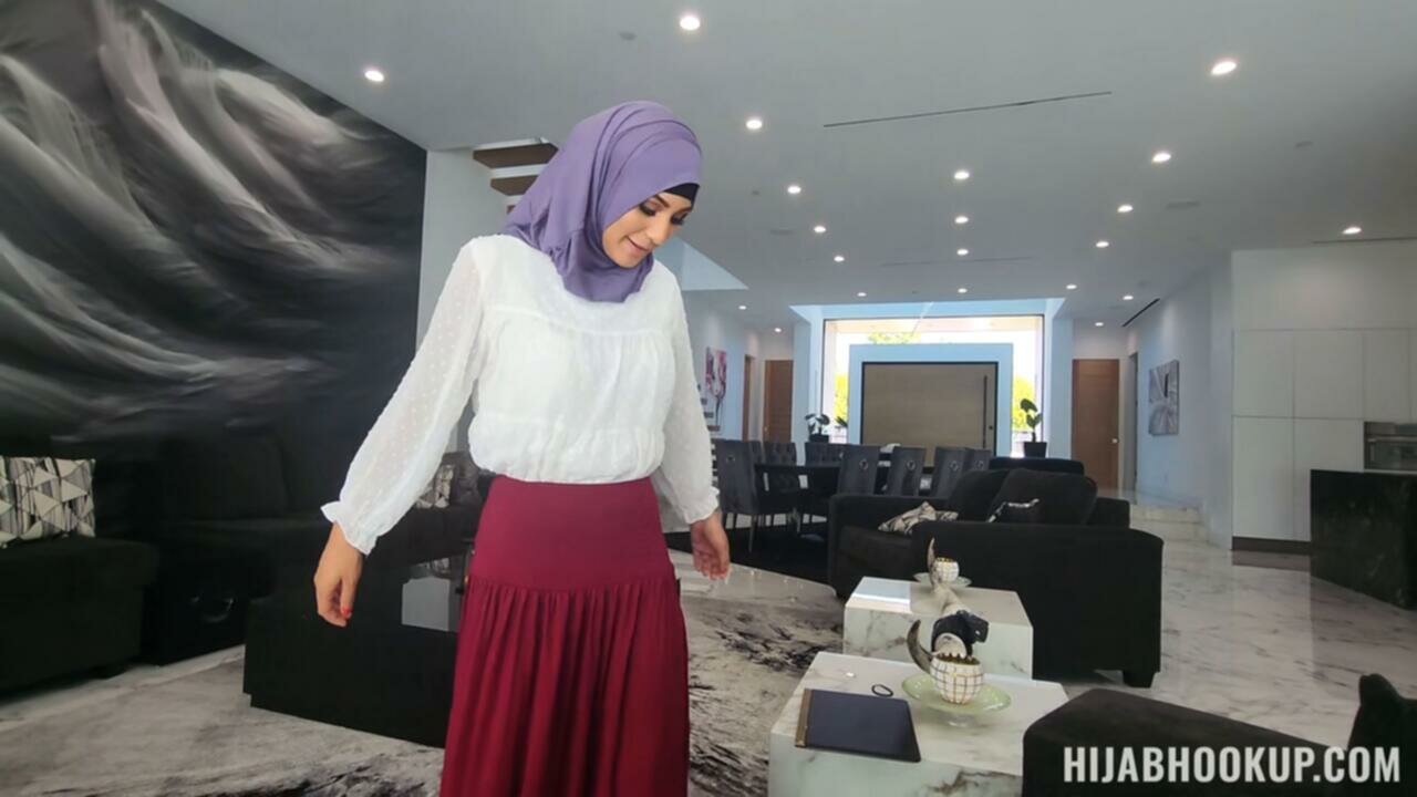 HijabHookup 23 10 22 Nina Nieves The Future Prom Queen XXX 720p HEVC x265 PRT XvX